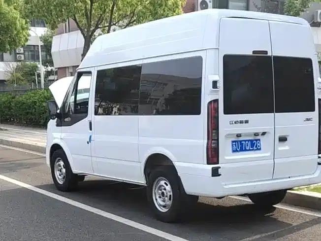 Jiangling Fushun 2024 2.0T Manual Diesel Short Wheelbase Medium Roof Commercial Multi-purpose Passenger Vehicle (5 Seats) — миниатюра 5