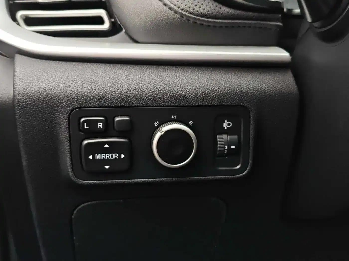 Yuhu 7 2022 2.0T Automatic Diesel 4WD Comfort Edition Long Wheelbase — миниатюра 13