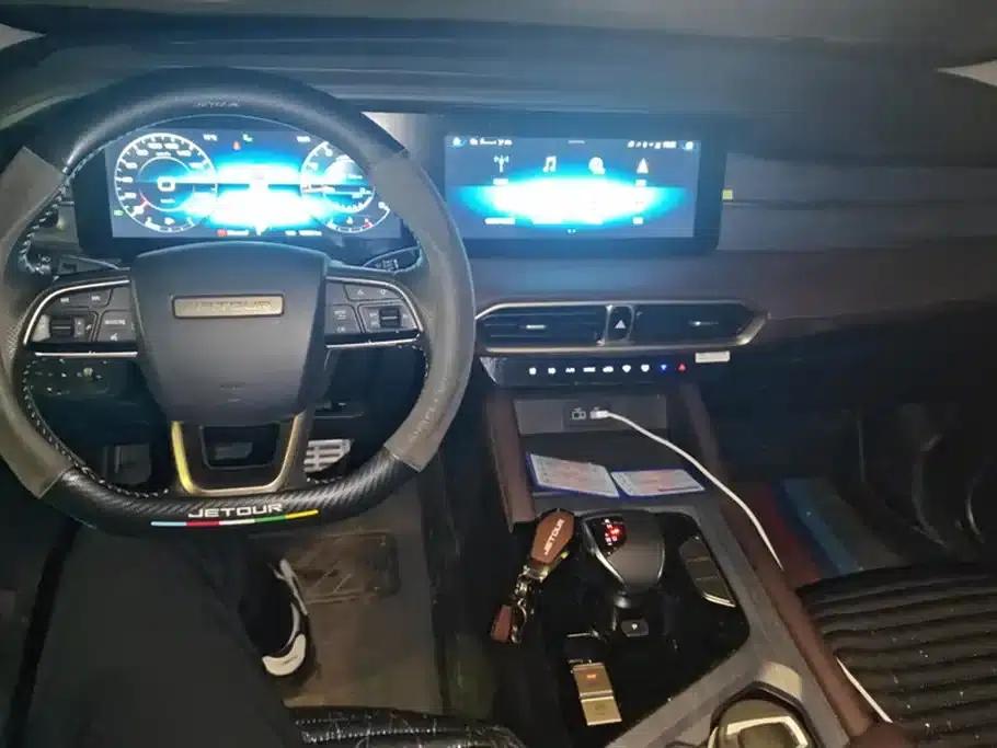 Jetour X90 PLUS 2024 1.6TD DCT Villa PRO 7-seater — миниатюра 12