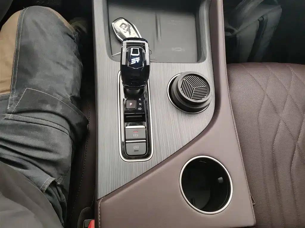 Jetour X90 PRO 2024 2.0T DCT Premium Edition 7-seater — миниатюра 10