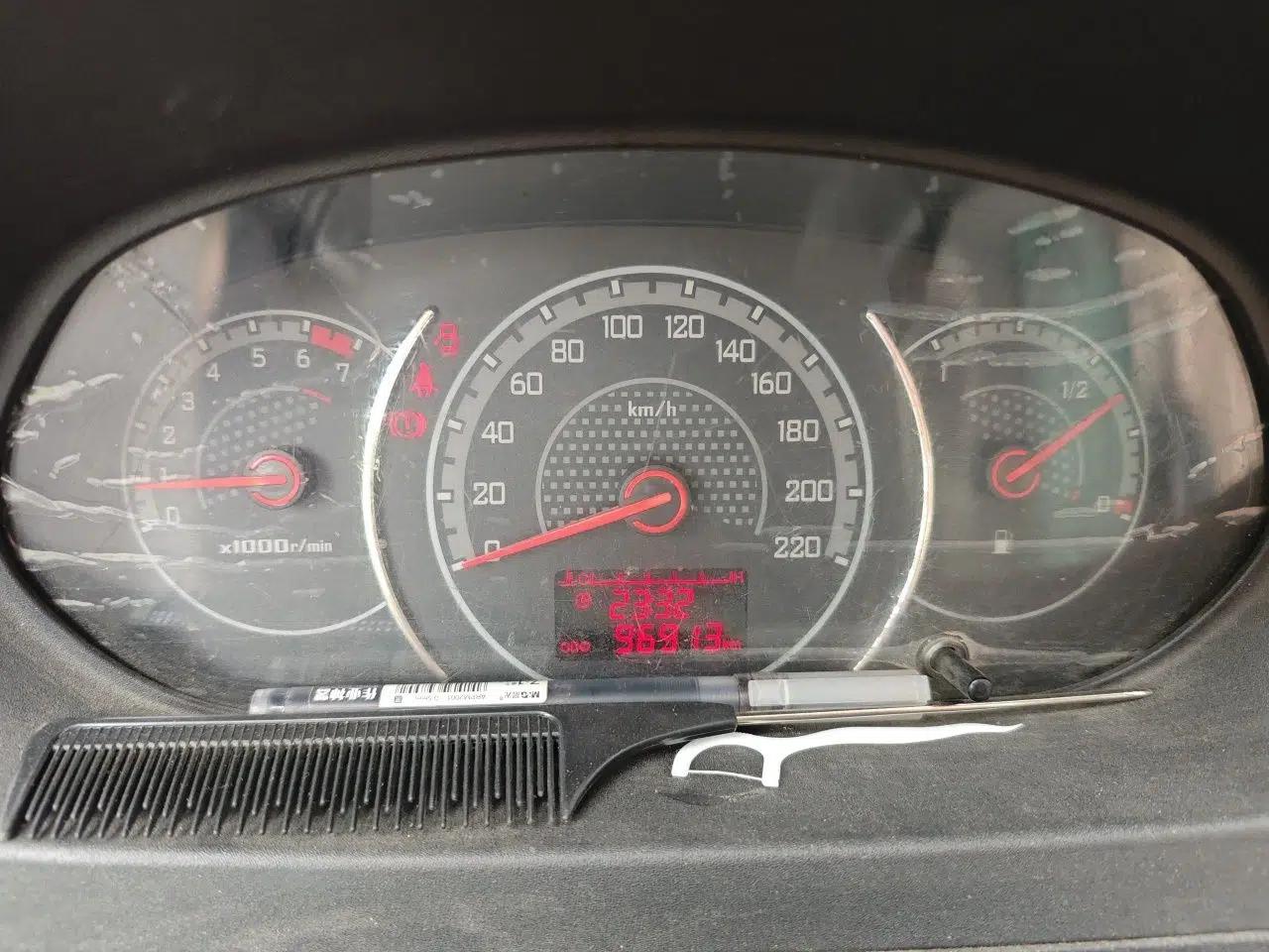 Wuling Zhengcheng 2015 1.5L Comfort L3C — миниатюра 12