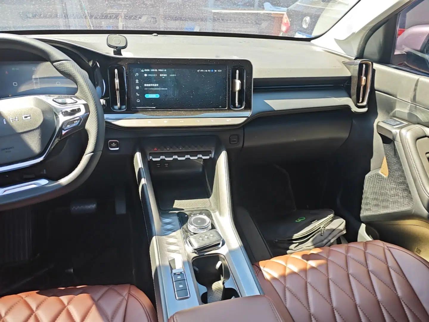 Wuling Xingyun 2023 2.0L DHT Standard Edition — миниатюра 15