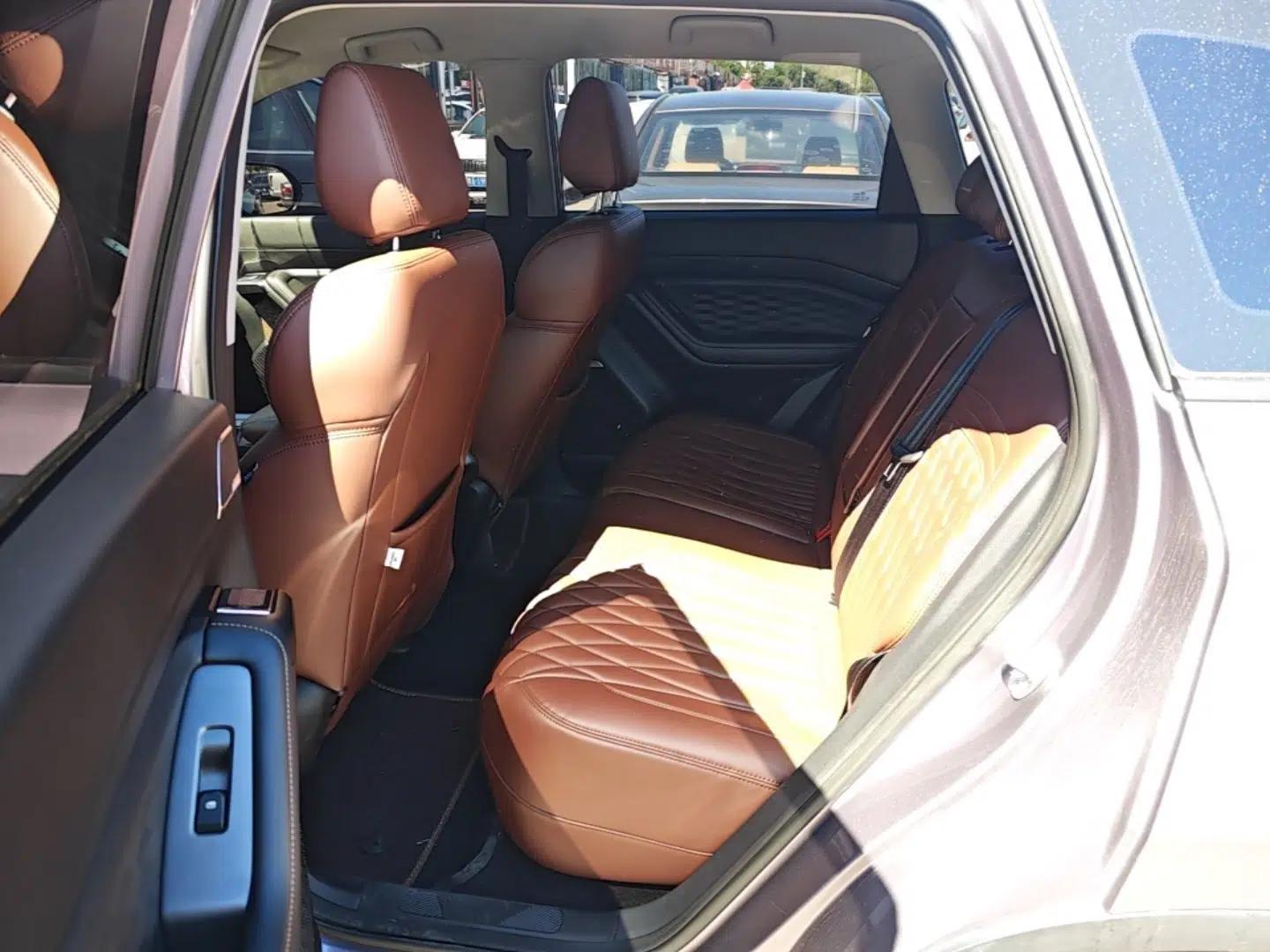 Wuling Xingyun 2023 2.0L DHT Standard Edition — миниатюра 19