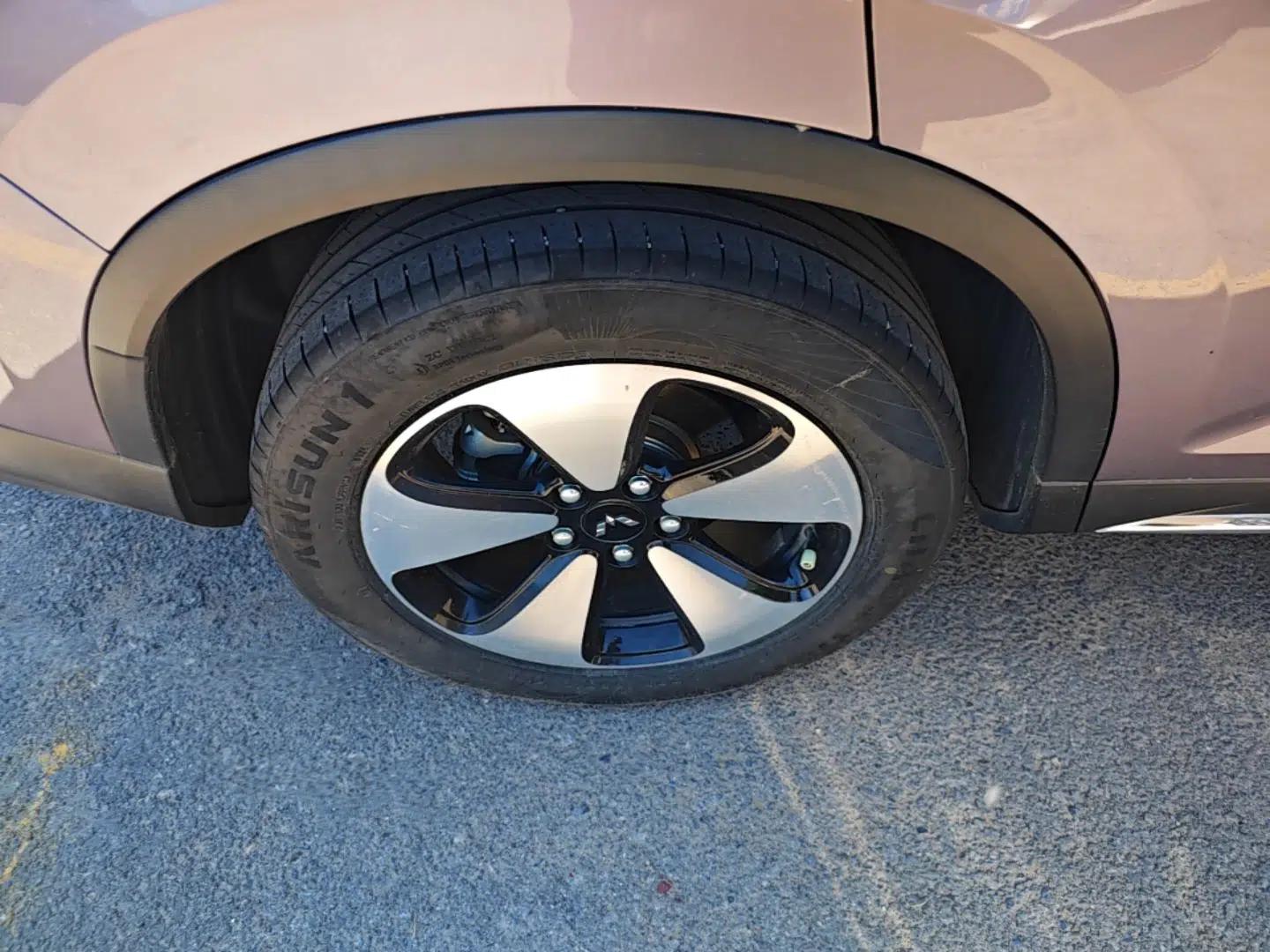 Wuling Xingyun 2023 2.0L DHT Standard Edition — миниатюра 10