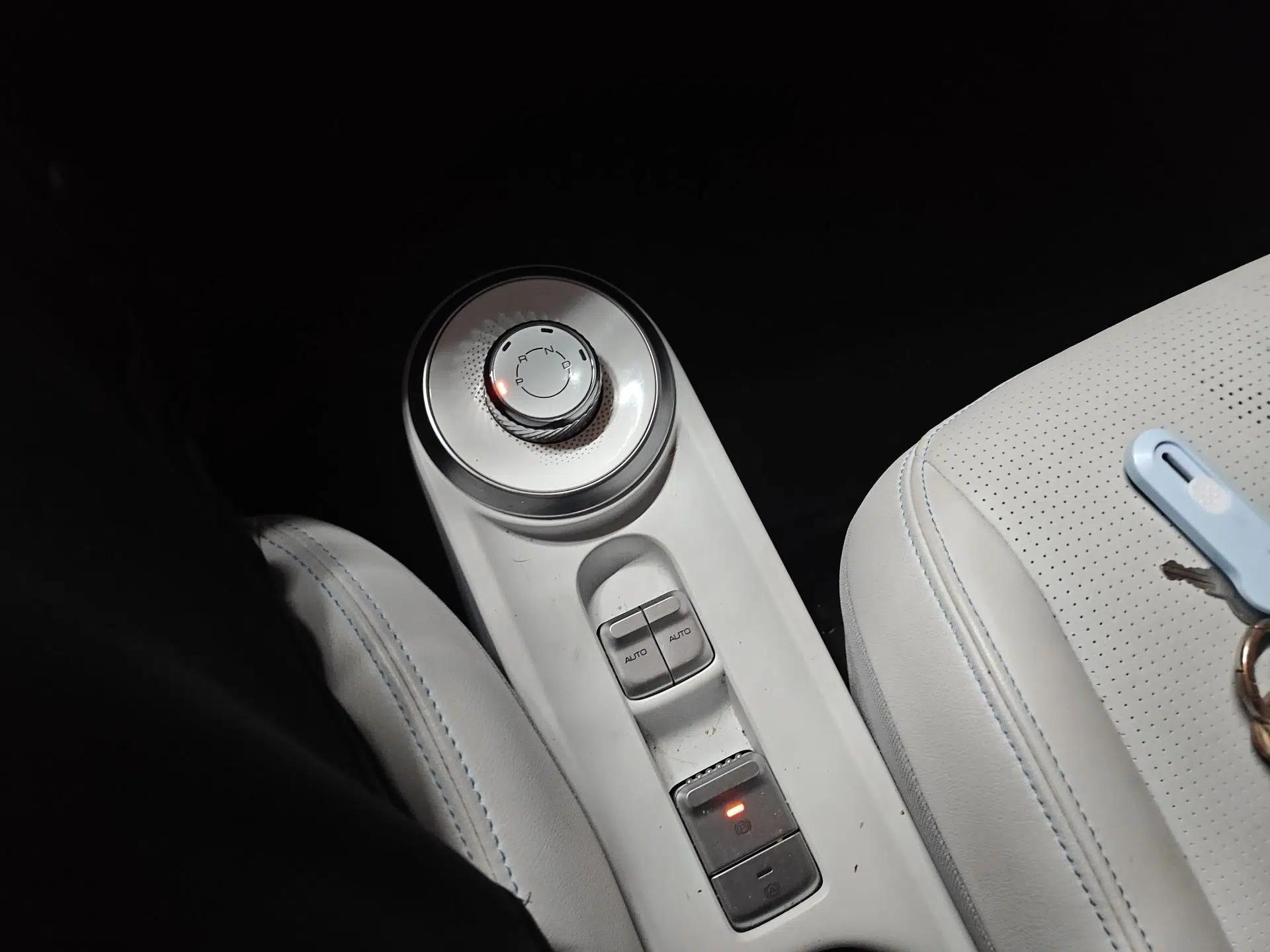 Wuling Air ev 2023 - Four Seats - Advanced Edition — миниатюра 13