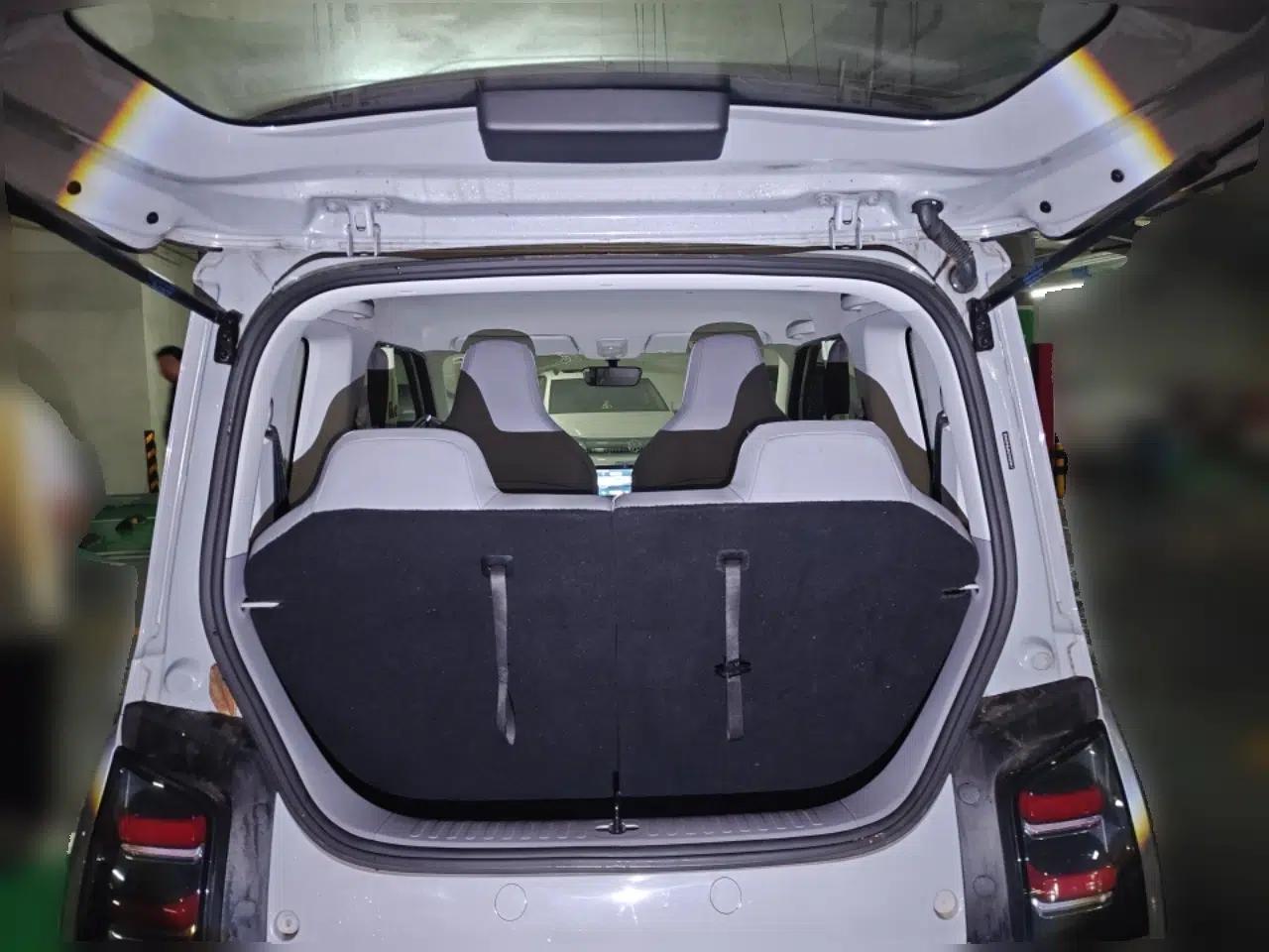 Wuling Air ev 2023 - Four Seats - Advanced Edition — миниатюра 16