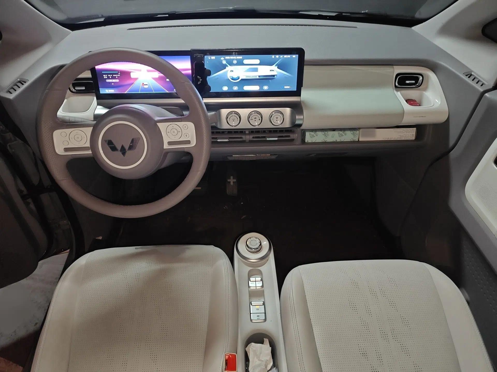 Wuling Air ev 2023 - Four Seats - Advanced Edition — миниатюра 18