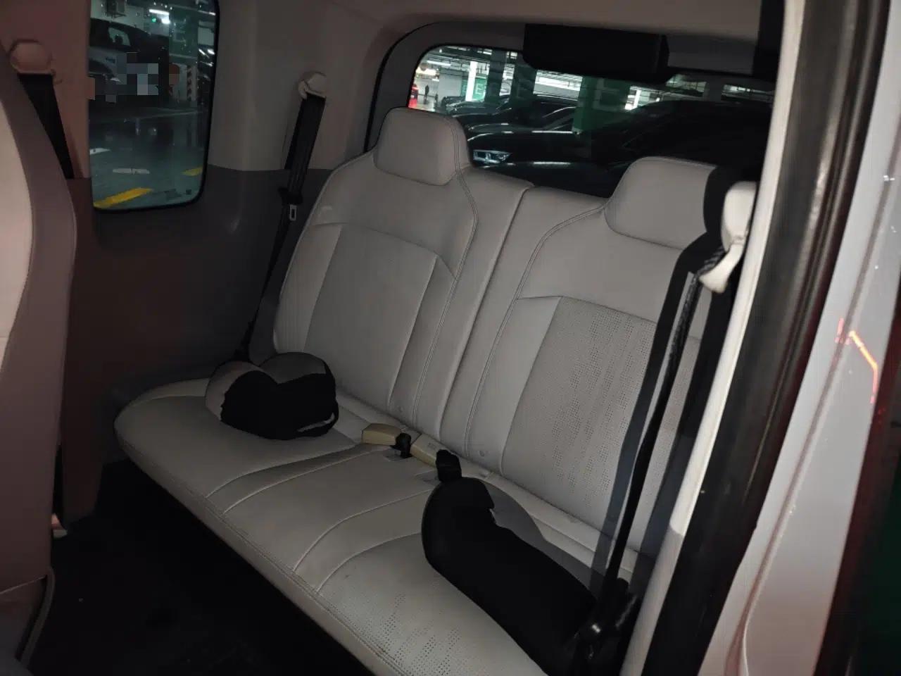Wuling Air ev 2023 - Four Seats - Advanced Edition — миниатюра 20