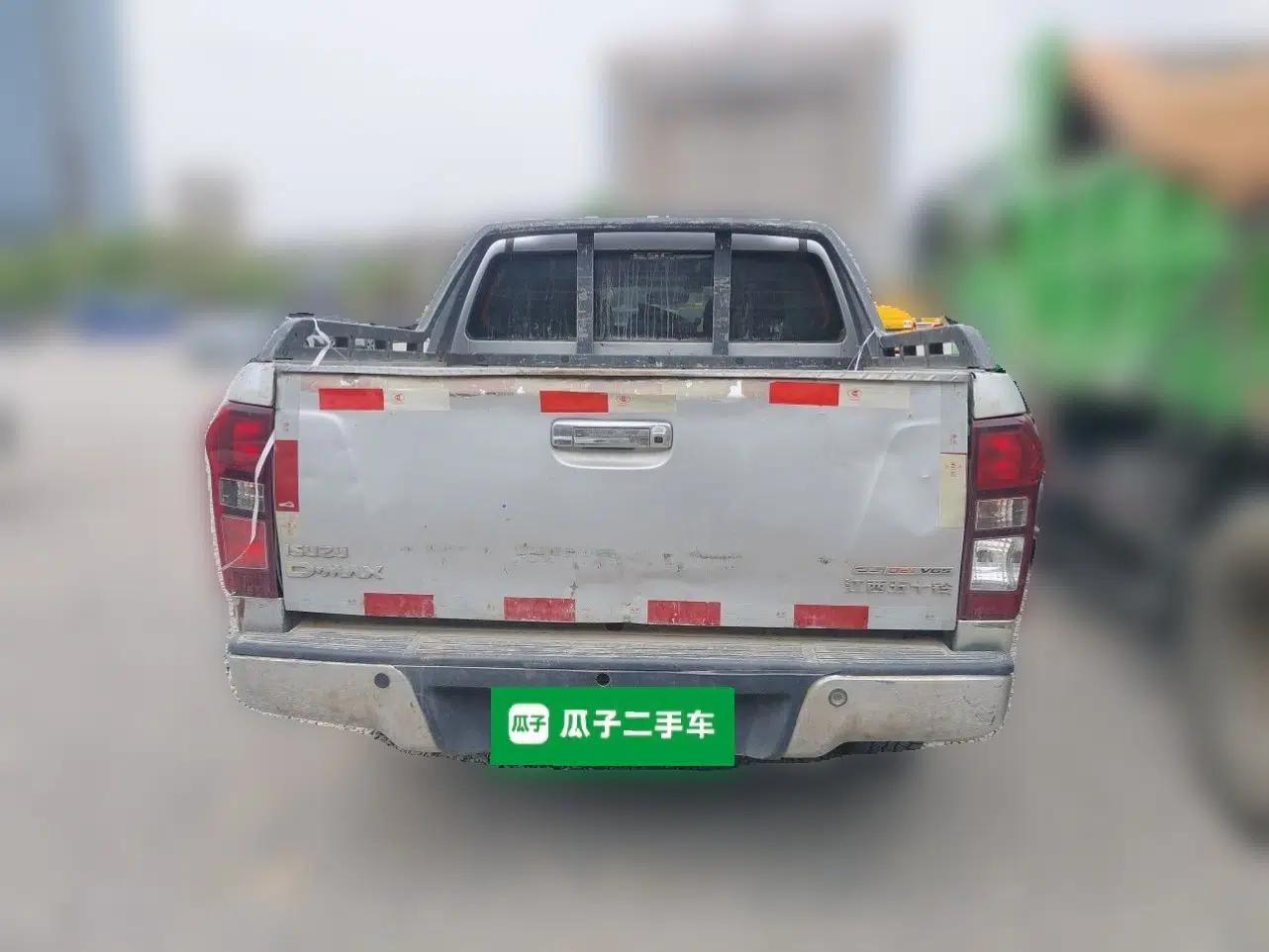 Isuzu D-MAX 2015 2.5T 4x4 Manual Base Version 4JK1 — миниатюра 5