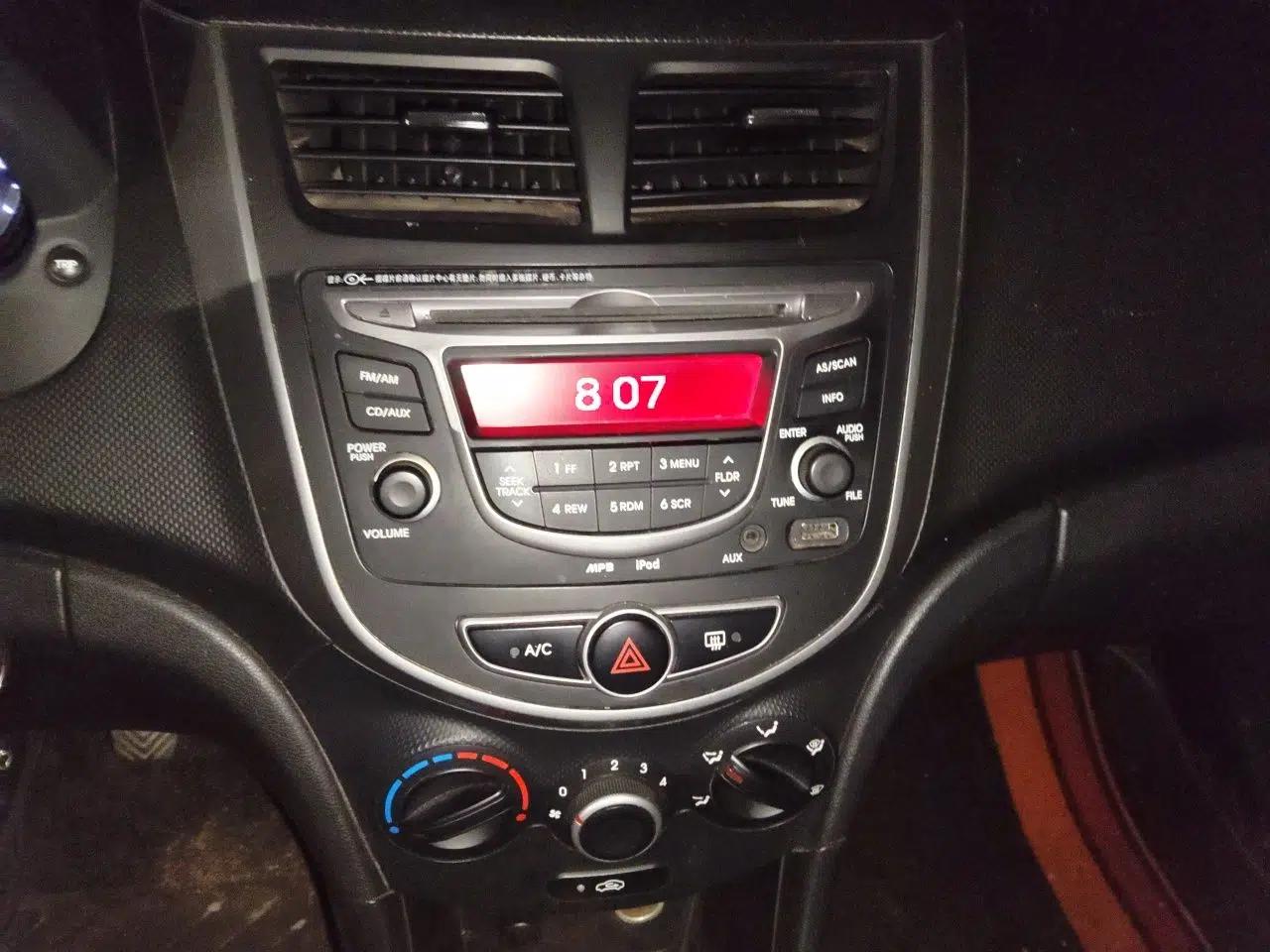 Hyundai Verna Ray 2014 1.4L Manual GLX — миниатюра 14
