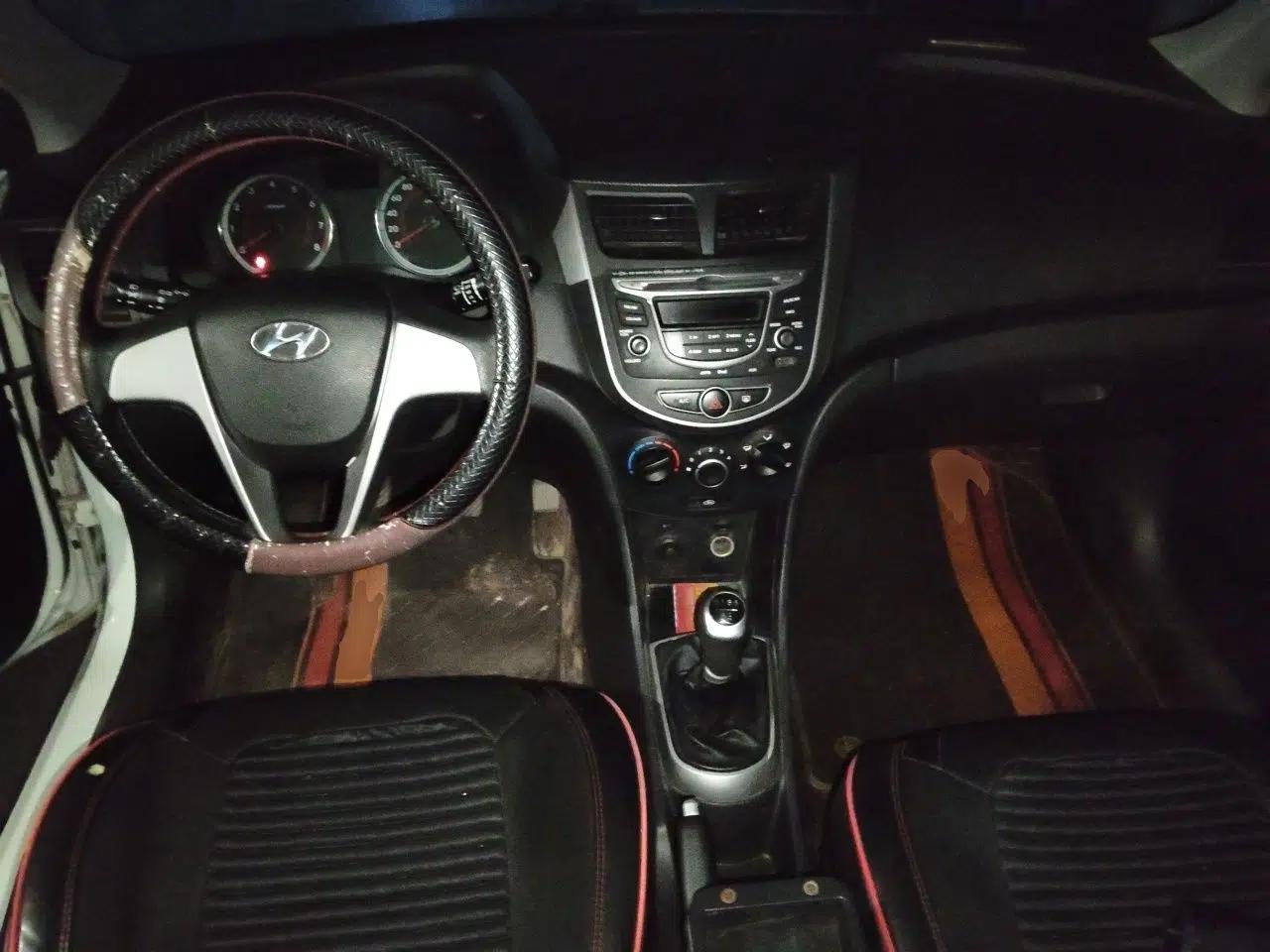 Hyundai Verna Ray 2014 1.4L Manual GLX — миниатюра 10