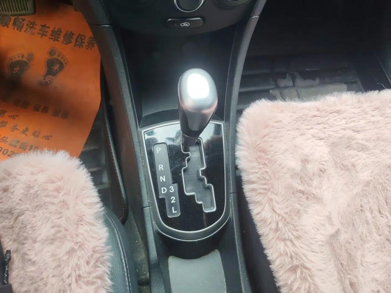Hyundai Verna Ray 2014 1.6L Automatic TOP — миниатюра 15