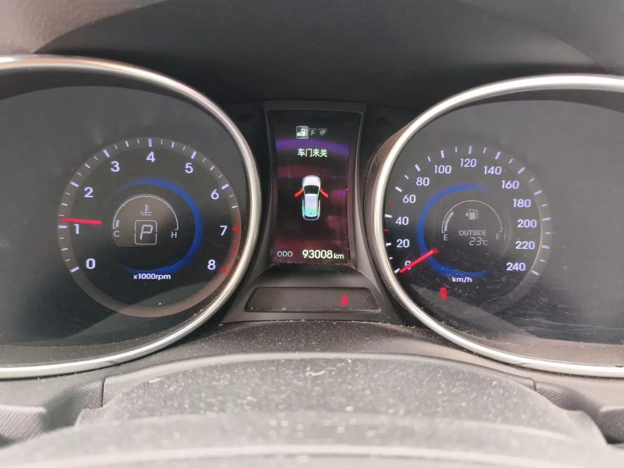 Hyundai Santa Fe Classic 2013 Facelift 3.0L 4x4 Comfort Edition with Navigation Euro IV compliant — миниатюра 12