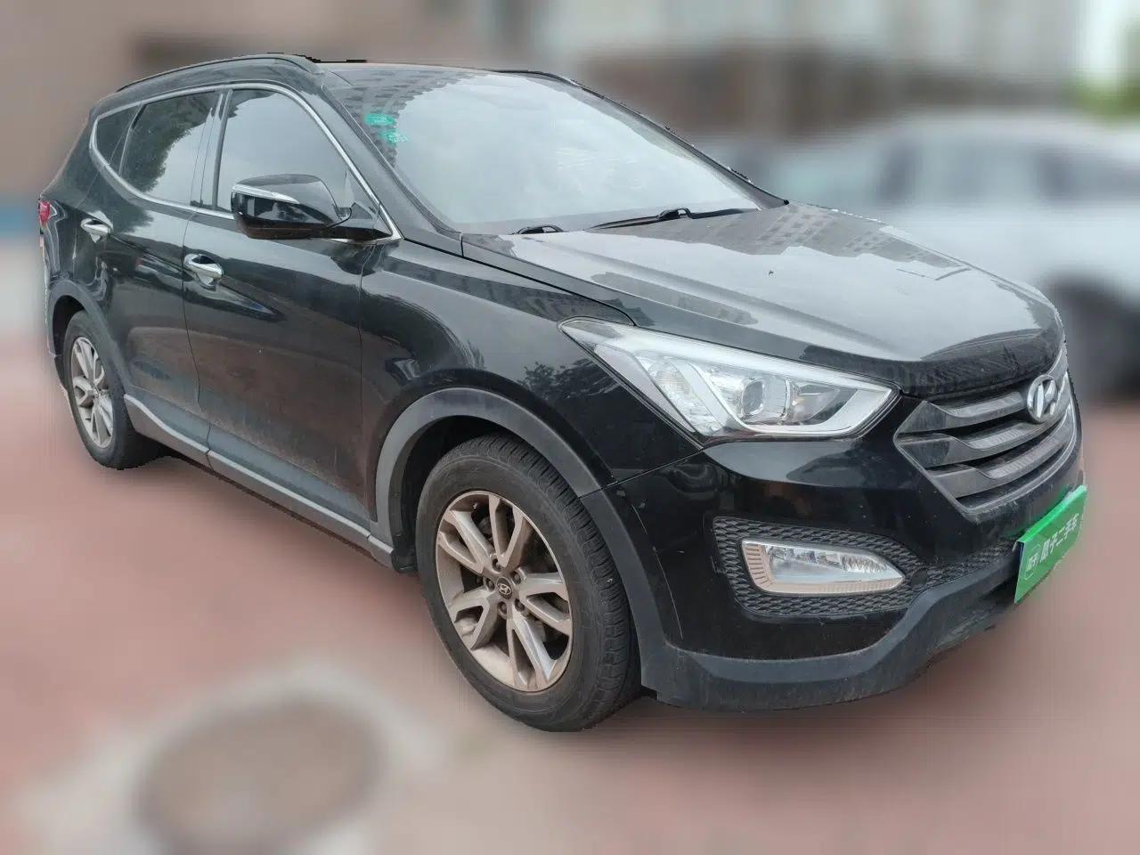 Hyundai Santa Fe Classic 2013 Facelift 3.0L 4x4 Comfort Edition with Navigation Euro IV compliant — миниатюра 3