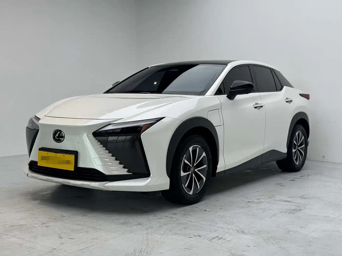 Lexus RZ 2023 450e AWD Luxury Edition — миниатюра 1