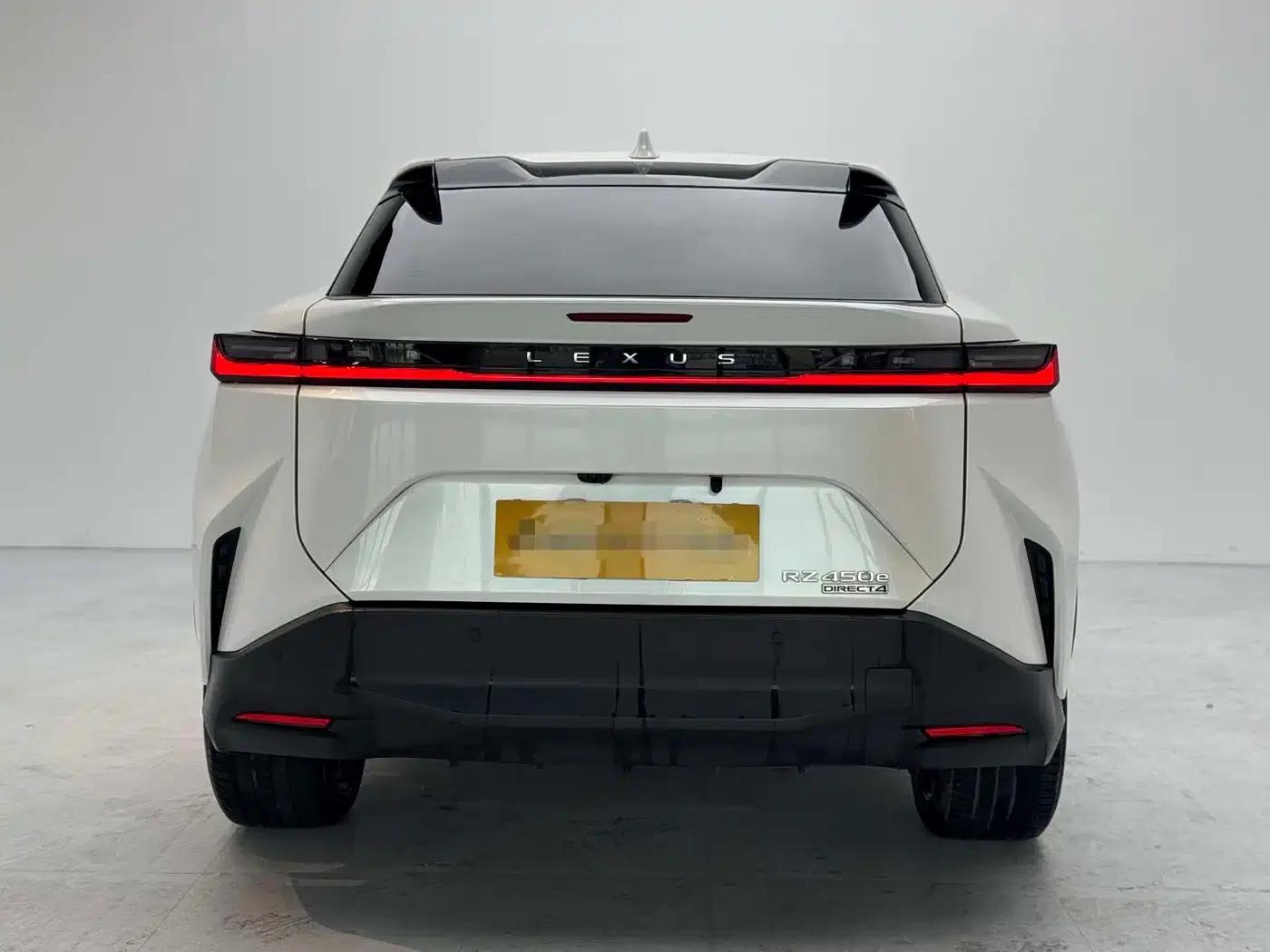 Lexus RZ 2023 450e AWD Luxury Edition — миниатюра 6