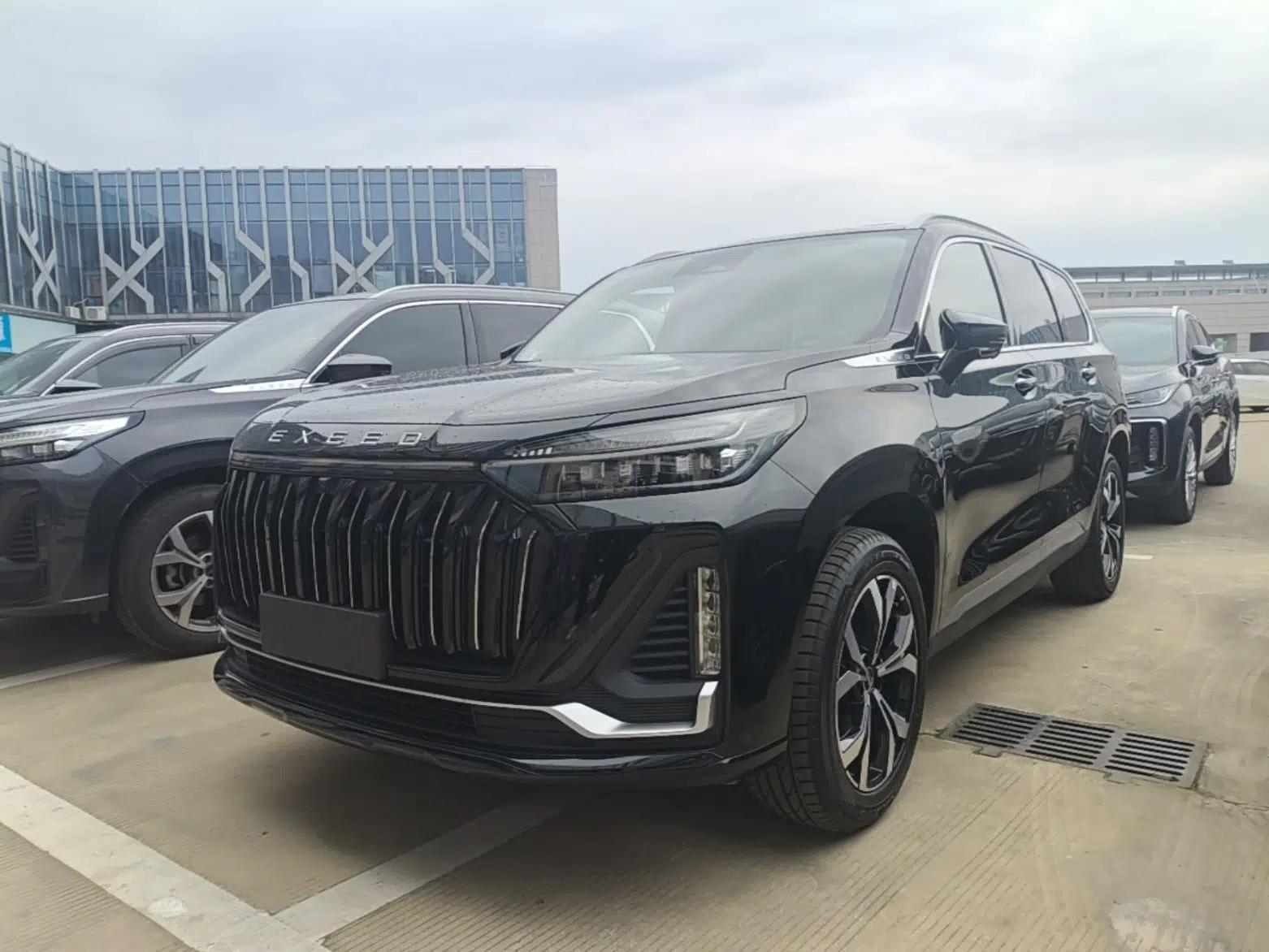 EXEED Lanyue 2026 400T Two-Wheel-Drive Starry Edition 7-Seater — миниатюра 1