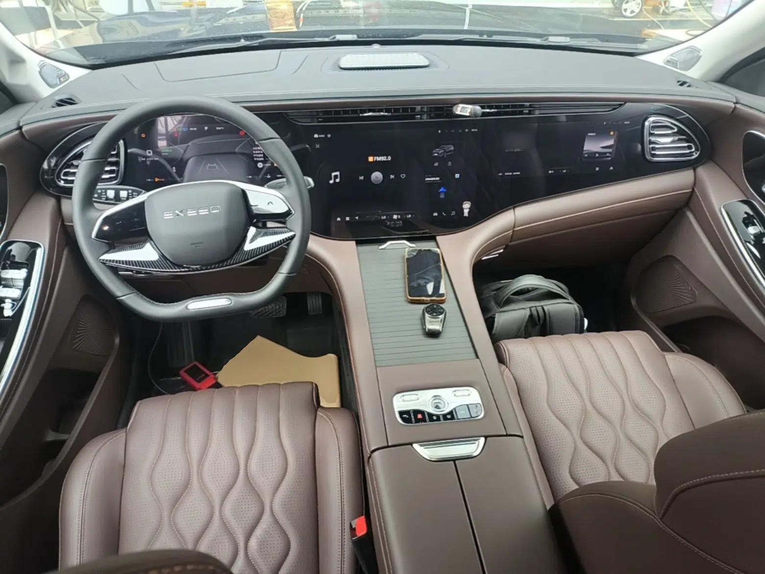 EXEED Lanyue 2026 400T Two-Wheel-Drive Starry Edition 7-Seater — миниатюра 13