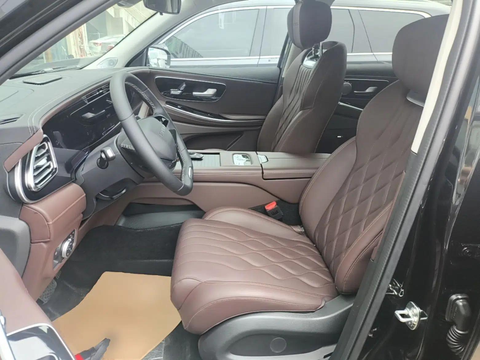 EXEED Lanyue 2026 400T Two-Wheel-Drive Starry Edition 7-Seater — миниатюра 18