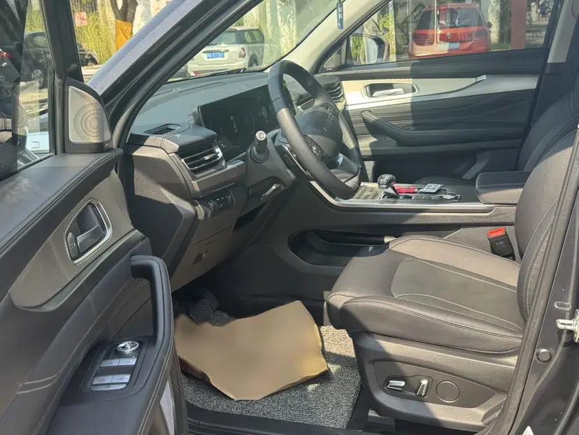 EXEED Lanyue 2022 Explore Edition 400T Four-Wheel Drive Star Edition 5 Seats — миниатюра 30