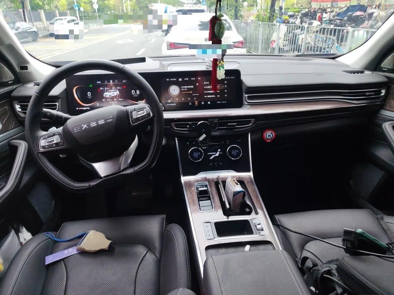 EXEED Lanyue 2021 400T Four-Wheel Drive Starlight Pro Edition 7 Seats — миниатюра 10