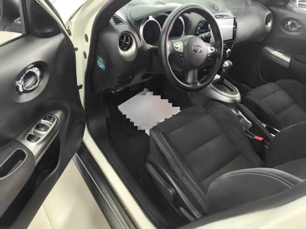 Infiniti ESQ 2014 1.6L Spontaneous Edition — миниатюра 19