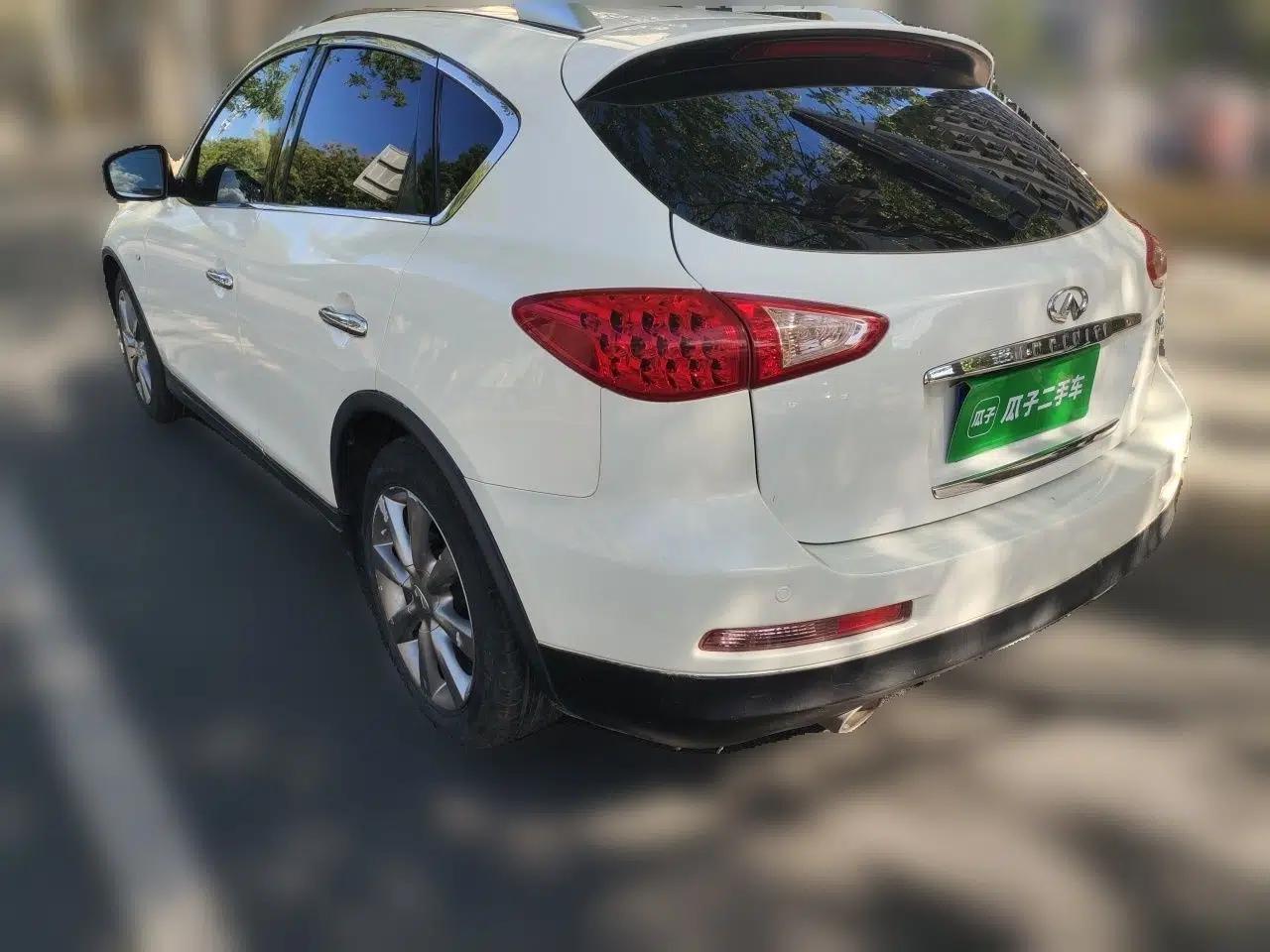 Infiniti EX  — миниатюра 4