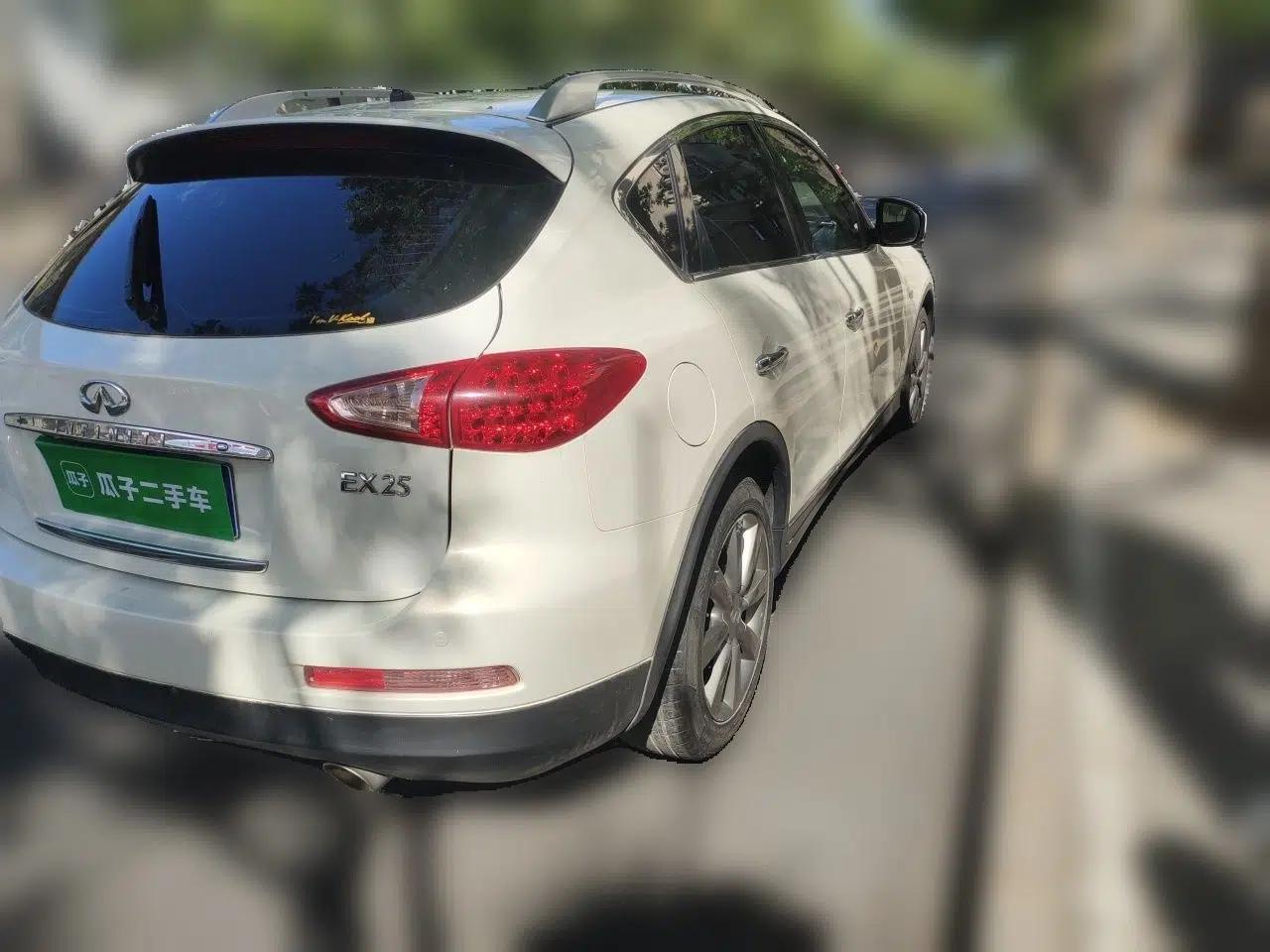 Infiniti EX  — миниатюра 6