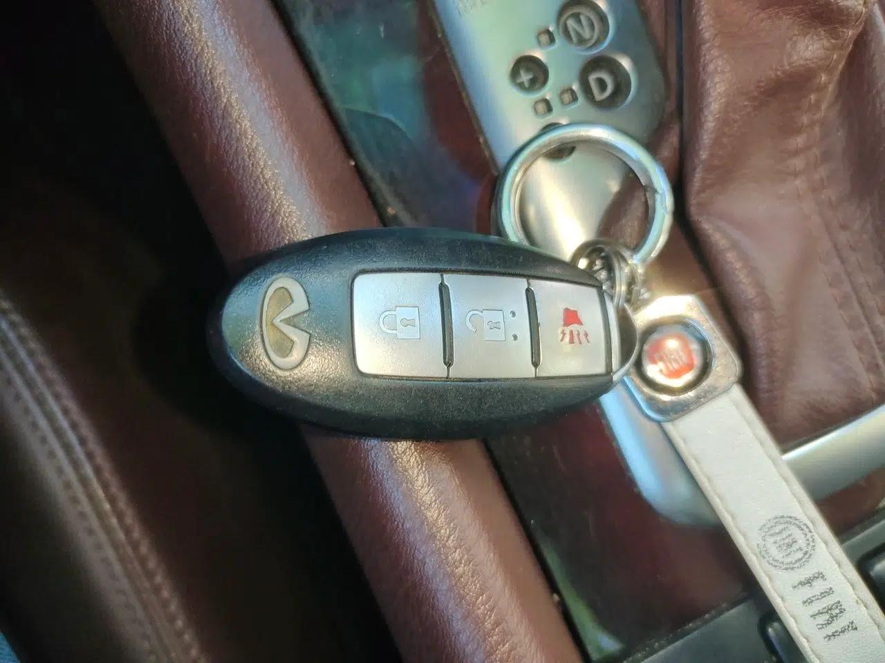 Infiniti EX  — миниатюра 9
