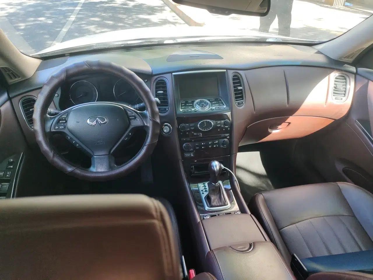 Infiniti EX  — миниатюра 10