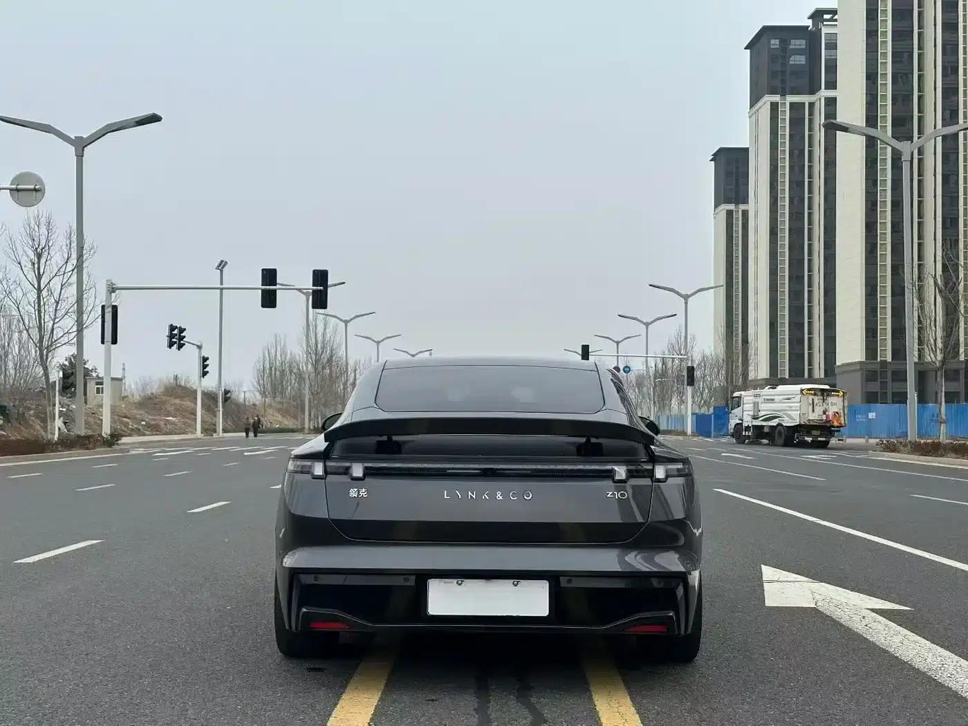 Lynk & Co Z10 2024 Model 95kWh 806km Rear-wheel Drive Intelligent Driving Max — миниатюра 8