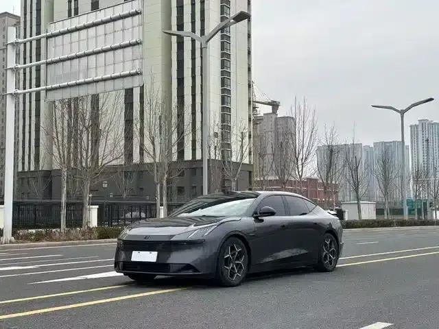 Lynk & Co Z10 2024 Model 95kWh 806km Rear-wheel Drive Intelligent Driving Max