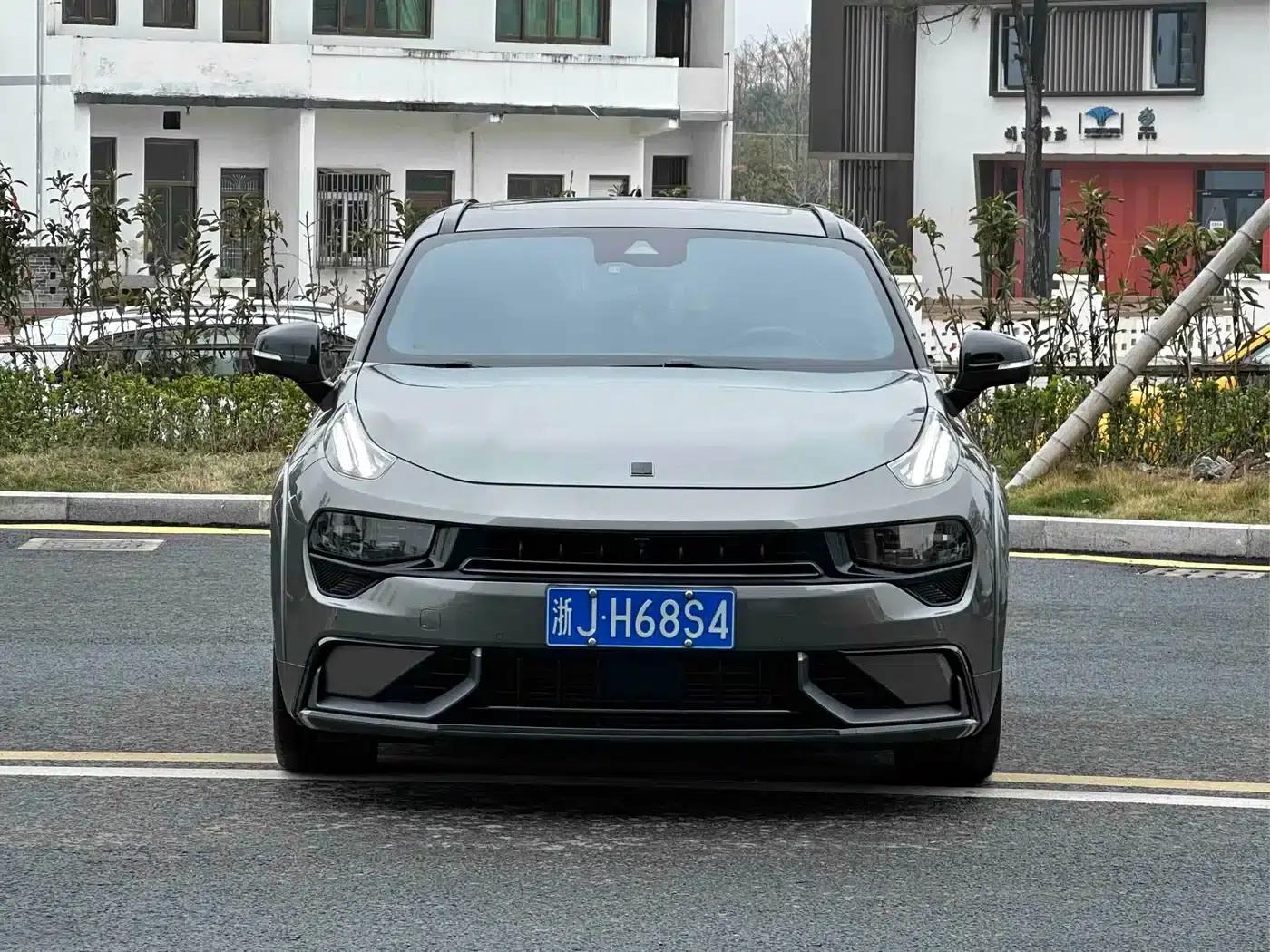 Lynk & Co 02 Hatchback 2022 2.0TD Pro — миниатюра 3