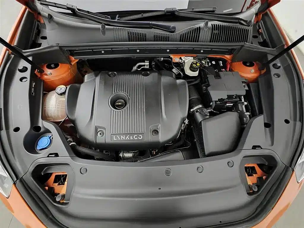 Lynk & Co 02 Hatchback 2021 2.0TD Halo — миниатюра 6