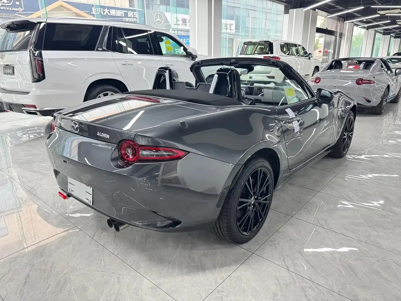 Mazda MX-5 2025 2.0L Manual — миниатюра 4