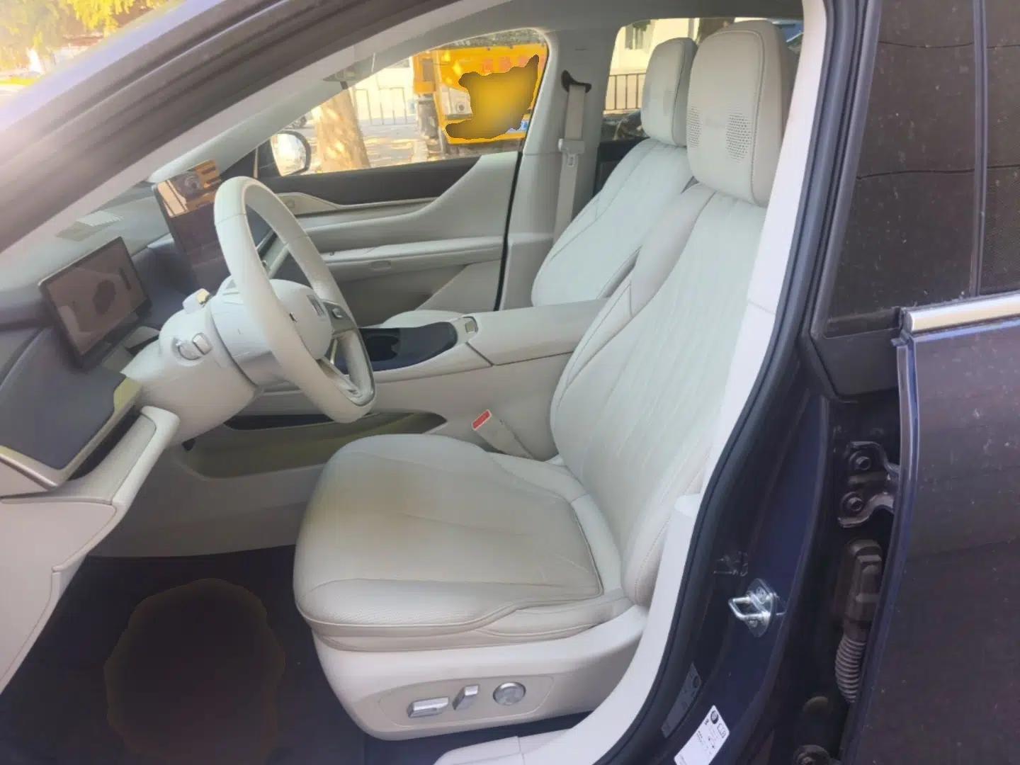 Buick L7 2025 Model Aivia — миниатюра 18