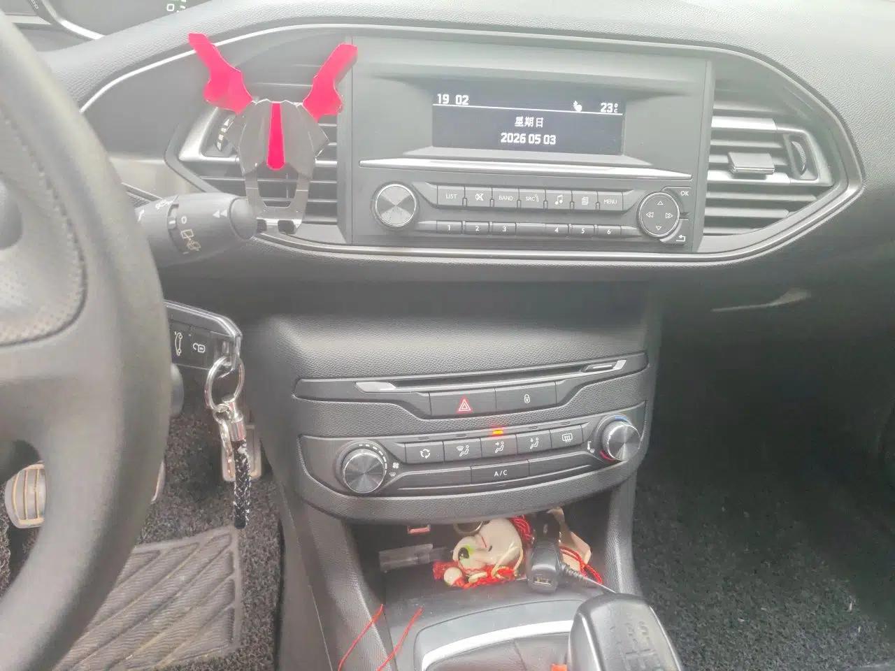 Peugeot 308S 2015 1.6L Manual Shangchi Edition — миниатюра 14