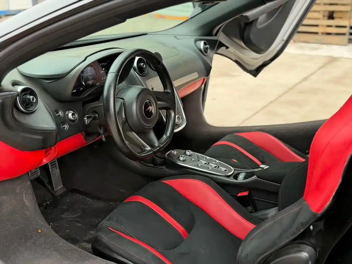 McLaren GT 2019 4.0T Standard Edition — миниатюра 2
