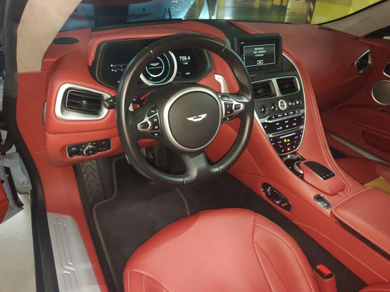 AstonMartin DB11 2019 4.0T V8 Coupe — миниатюра 11