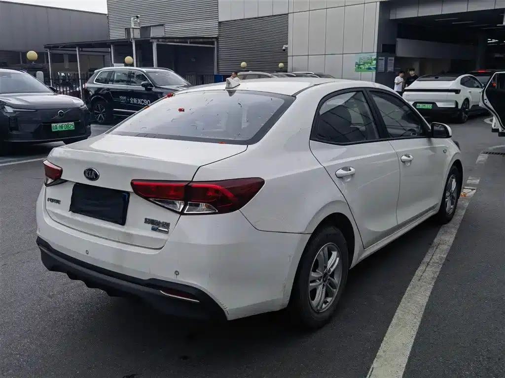 2019 Kia Forte 1.6L Automatic Fashion Edition (China VI Emission Standard) — миниатюра 8
