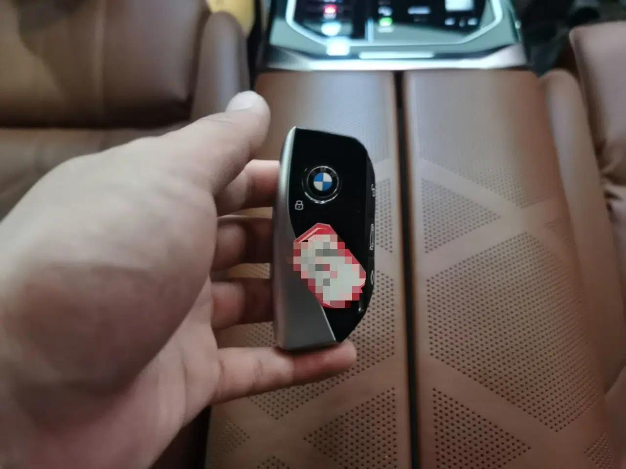 BMW i7 2023 eDrive50L Prestige M Sport Package — миниатюра 12