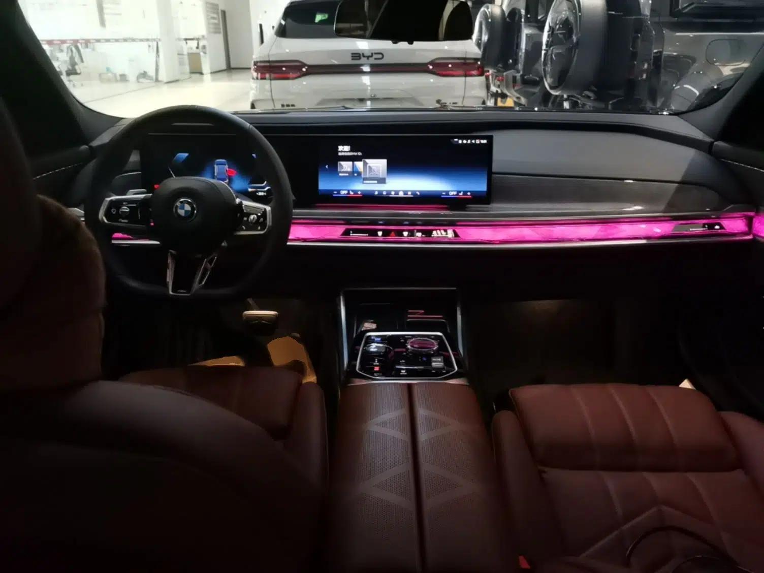 BMW i7 2023 eDrive50L Prestige M Sport Package — миниатюра 13