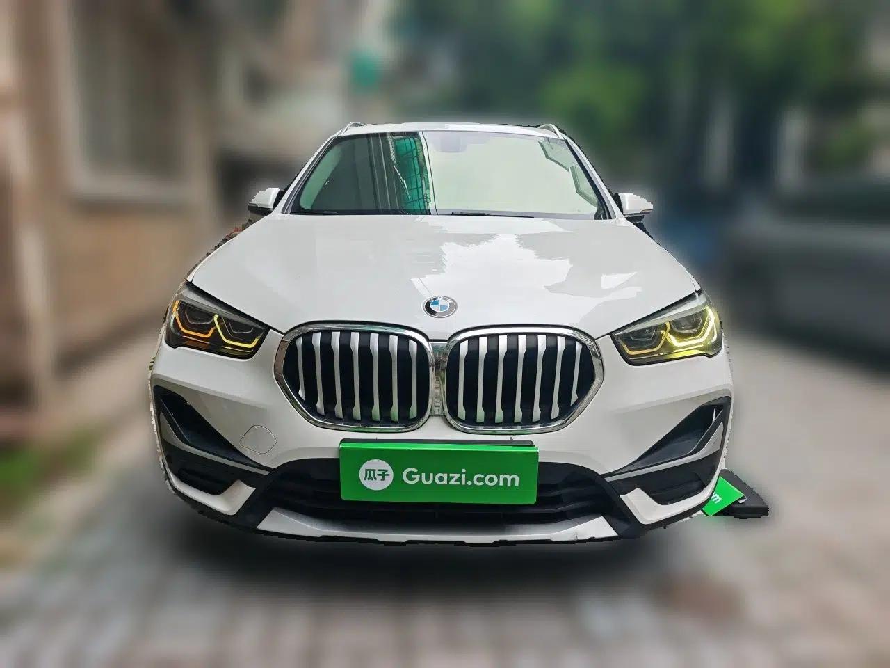 BMW X1 New Energy 2020 xDrive30Le Premium Edition — миниатюра 2