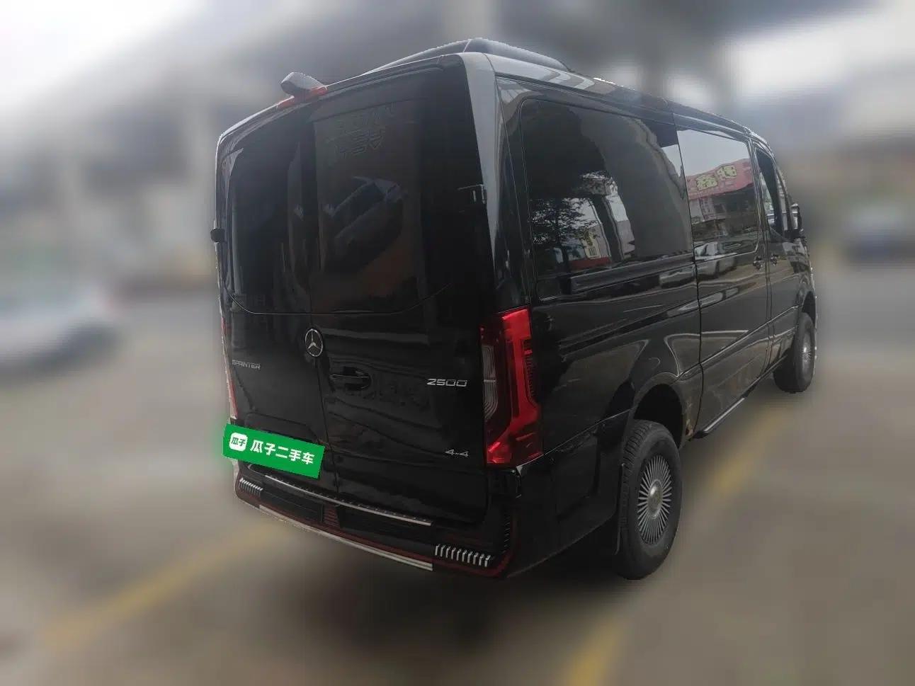 Mercedes-Benz Sprinter  — миниатюра 6
