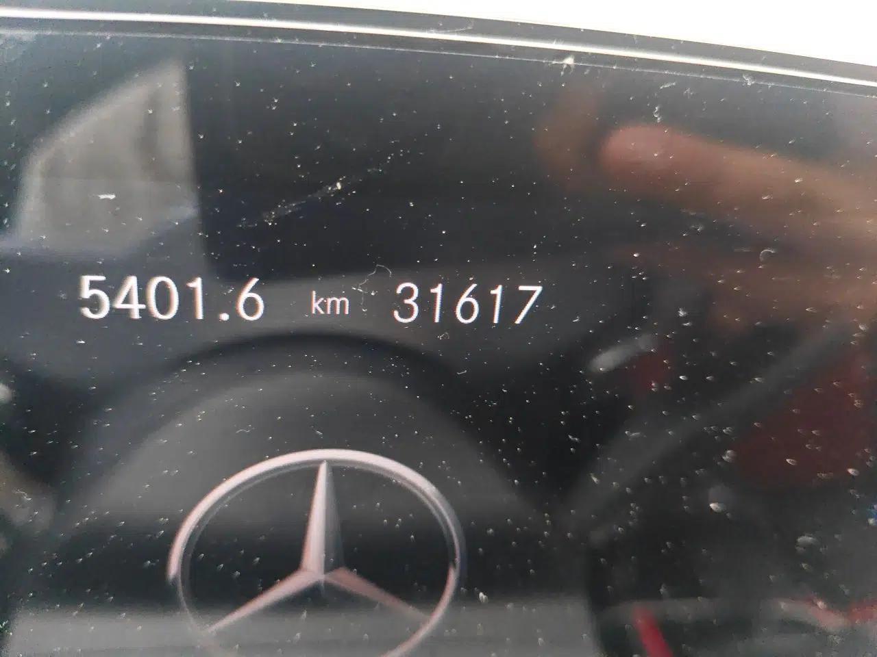 Mercedes-Benz GLB AMG 2021-Year Restyled AMG GLB 35 4MATIC — миниатюра 13