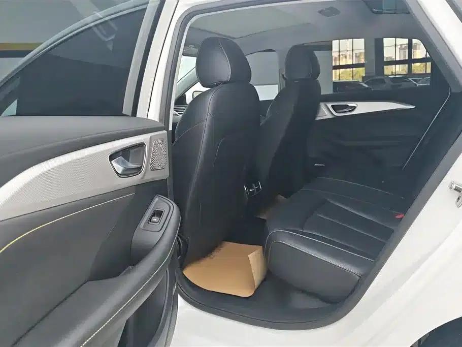 Roewe i6 MAX New Energy 2023 EV 420 Panoramic Roof Special Edition — миниатюра 11