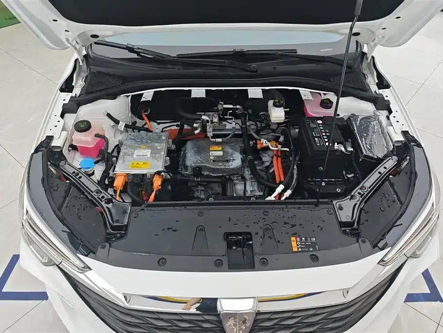 Roewe i6 MAX New Energy 2023 EV 420 Panoramic Roof Special Edition — миниатюра 10