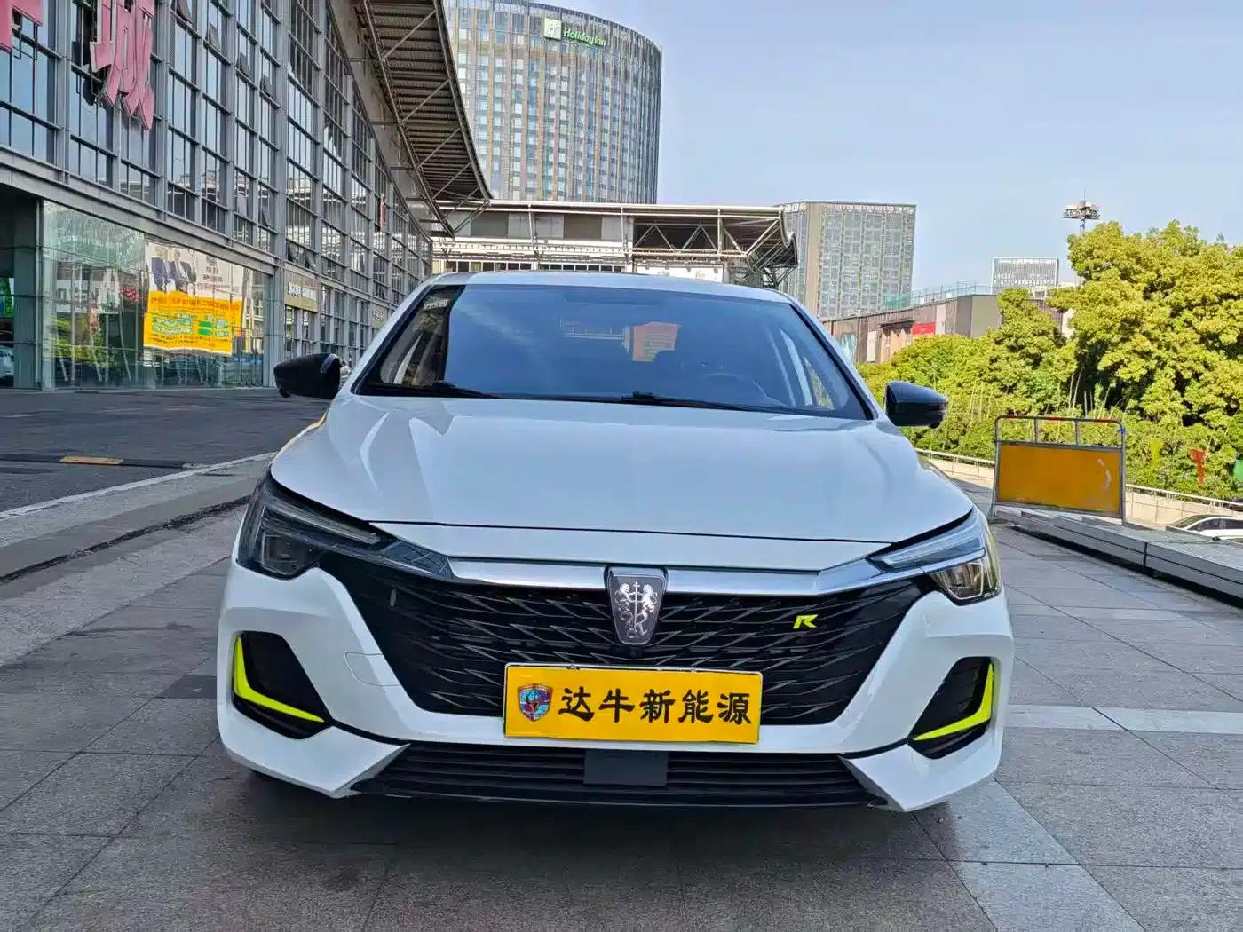 Roewe i6 MAX New Energy 2020 1.5T PHEV Cool Edition — миниатюра 2