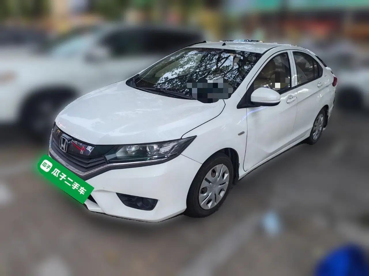 Honda Greiz 2016 1.5L CVT Classic Edition — миниатюра 1