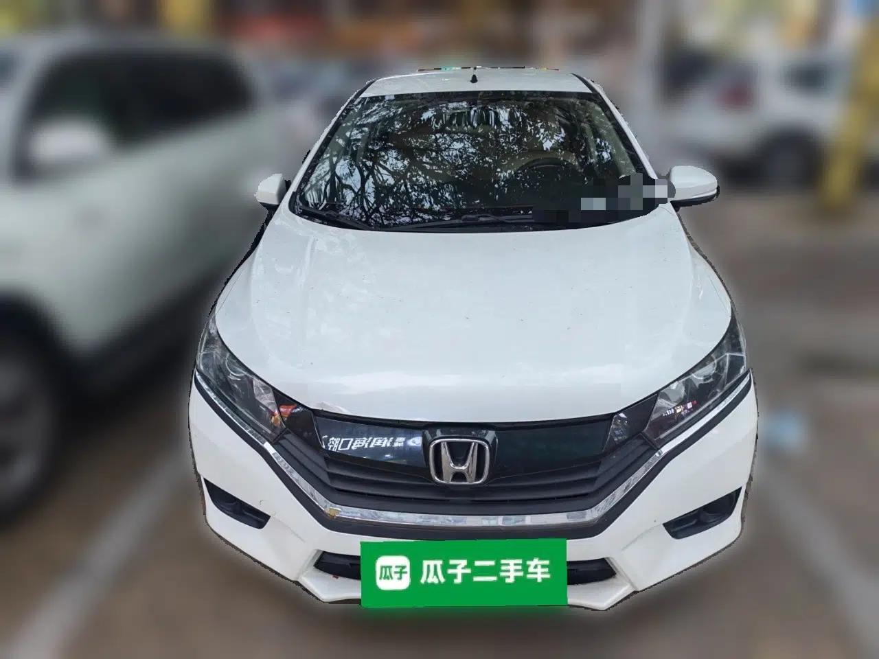 Honda Greiz 2016 1.5L CVT Classic Edition — миниатюра 2